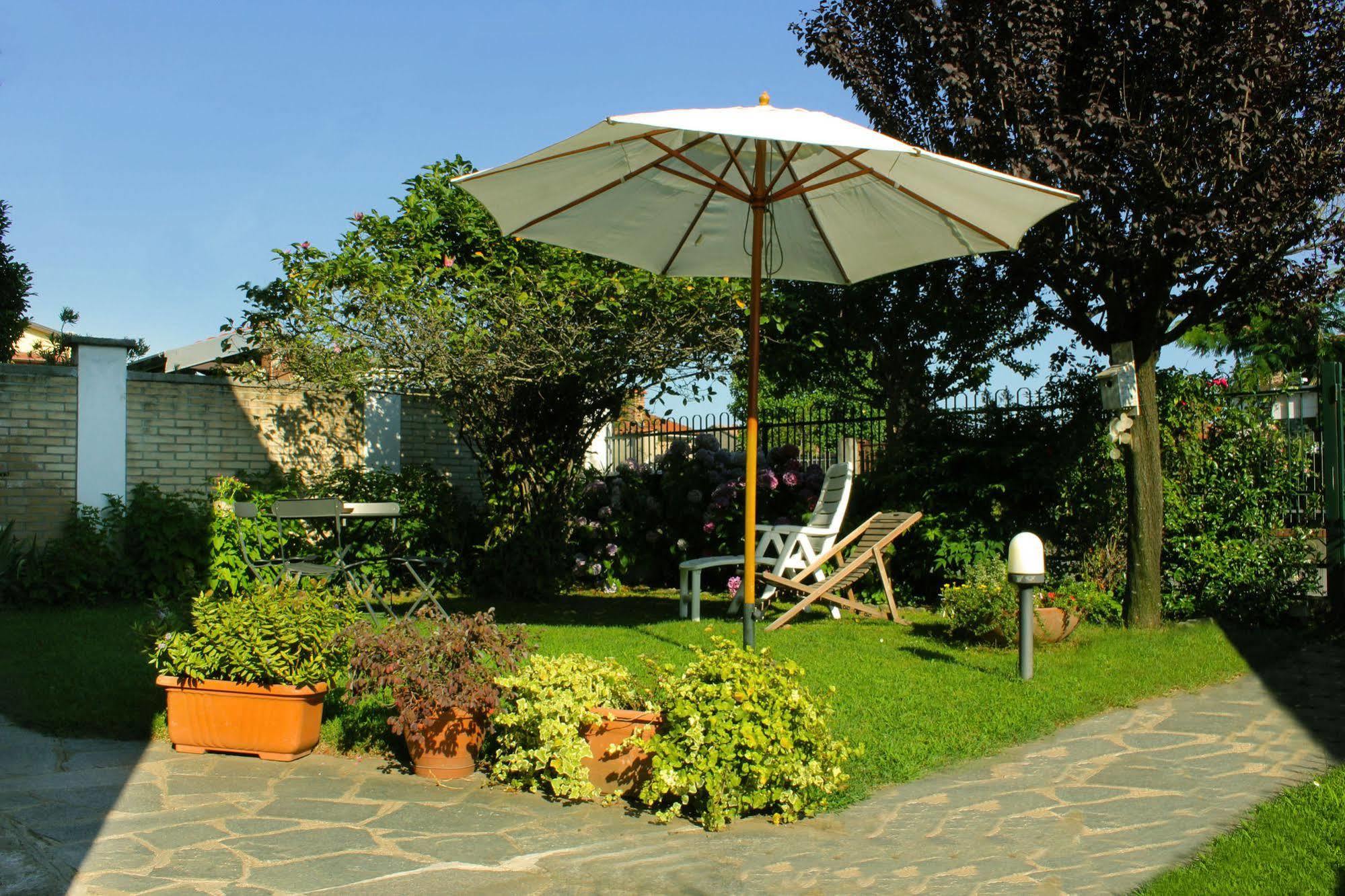 B&B Ca' Nobil Bernate Ticino Exterior foto